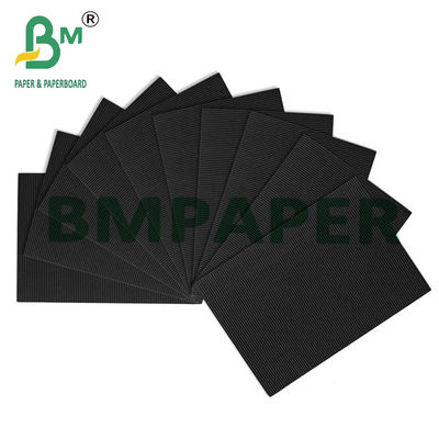 120 g + 120 g de papel cartón corrugado de 2 plios para el embalaje de color negro