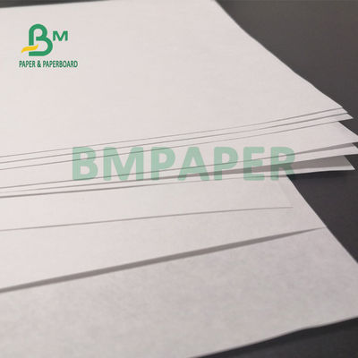 Papel Kraft blanco de 70 gramos para bolsas de compras Buena rigidez 700 x 1000 mm