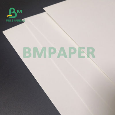 300 gm 350 gm C1S Papel de cartón de alimentos para cajas de dulces 70 x 85 cm Gran volumen