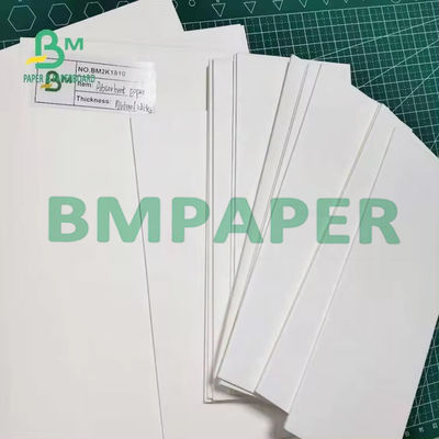 0.7 - 1.4 mm de papel blanco absorbente para protección de mesas