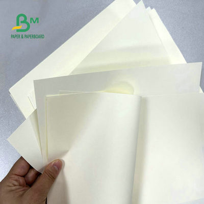 61 X 86 cm 30 gramos 33 gramos 35 gramos Impresión offset Crema de color Libro de papel para el manual del producto