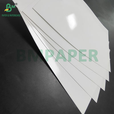 Papel brillante recubierto digitalmente de 128 gramos para menú 32 x 45 cm Impresión superior