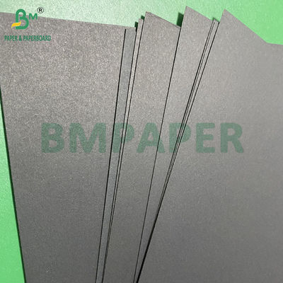 300 gramos de cartón Kraft de color negro sólido hojas de papel de álbum de cartón resistente al plegado