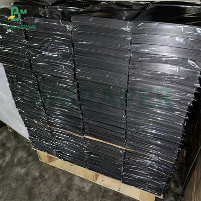 300 gramos de cartón Kraft de color negro sólido hojas de papel de álbum de cartón resistente al plegado