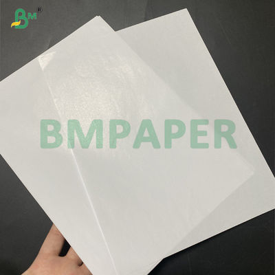 Papel blanco de embalaje para regalos de 60 g en forma de hoja en blanco de 31&quot; x 43&quot;