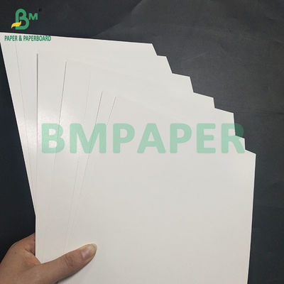 Papel de cartas de juego de núcleo con doble lado recubierto de 330 g negro azul