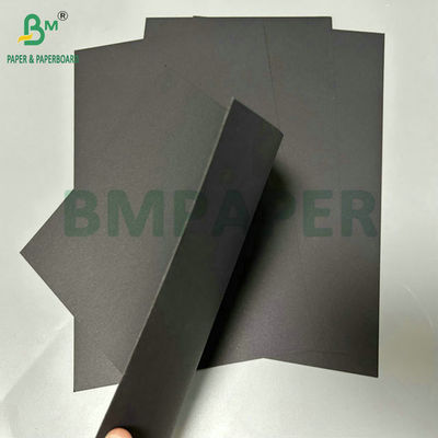 400 gramos 450 gramos Papel de pulpa negra sólida sin recubrimiento para fotograma 400 x 400 mm