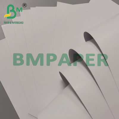 Papel de cartas de juego de núcleo azul de 300 gramos C2S de cartón brillante