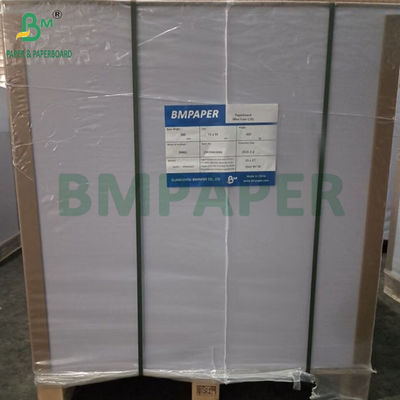 300gm Papel de base de núcleo azul blanco de núcleo negro de cartón para juego de cartas 71x95cm