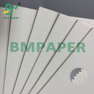 Papel absorbente de 2 mm de alto blanco sin recubrimiento de superficie lisa 70 * 100cm