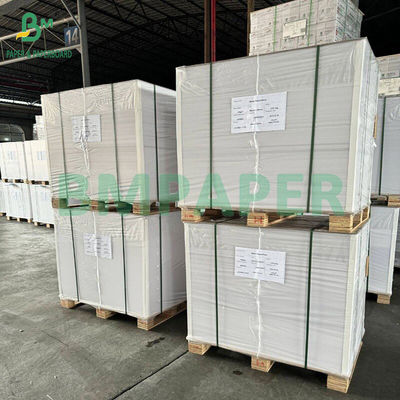 300gm 310gm Papel de cartón de núcleo negro para cartas de juego