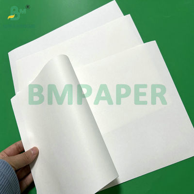 1000 mm 1100 mm 200 gramos Papel Kraft blanco rígido para la producción de núcleos de papel de tubo