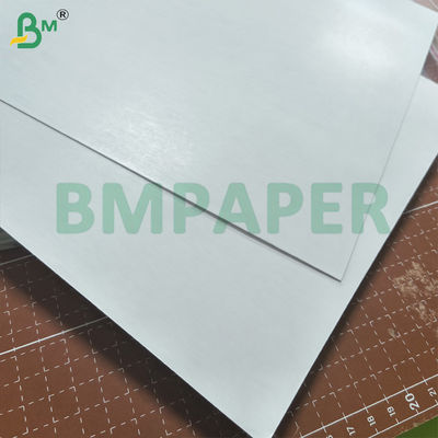 Papel de póquer brillante de doble cara con acabado brillante con núcleo negro Papel de cartas