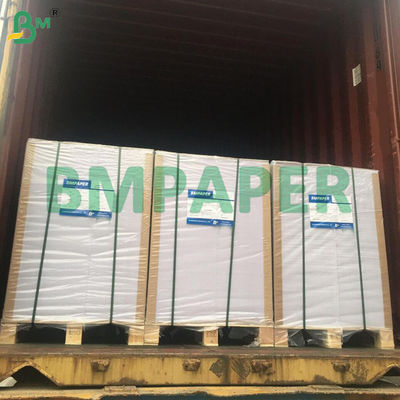 Papel Kraft blanqueado de alta resistencia de 120 gm para bolsas de transporte