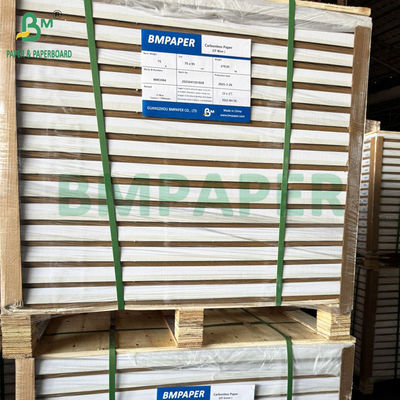 572 mm X 876 mm 55 gramos 60 gramos NCR CB CFB CF Papel sin carbono para copias en Ream