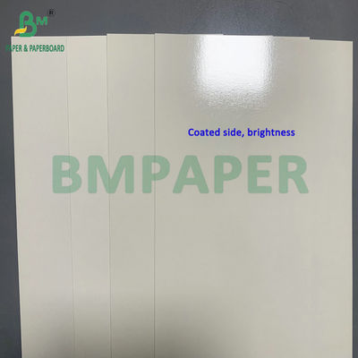 Papel blanco de 315 gm revestido de PET resistente al calor para la fabricación de contenedores de alimentos