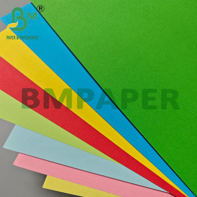Papel de color de superficie lisa y duradera de 150 g tamaño A4 para tarjeta de invitación