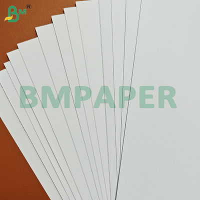 Hojas de papel sin estucar de alta rigidez de 260 g/m² para impresión offset