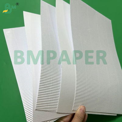 Papel corrugado de una cara F Flauta Blanco de 1.1mm para cajas de embalaje 787 x 1092mm