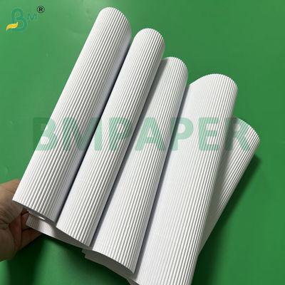 Papel corrugado de una cara F Flauta Blanco de 1.1mm para cajas de embalaje 787 x 1092mm