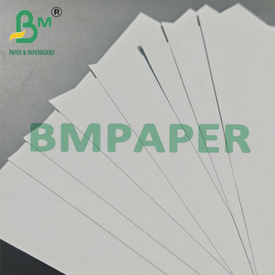 Papel de póquer de núcleo gris de buena rigidez en blanco de 290gr 300gr 900x640mm