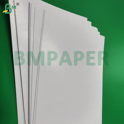 Papel de póquer negro brillante de 310 g 320 g con núcleo para cartas de juego anti-miradas 8.5'' x 11''