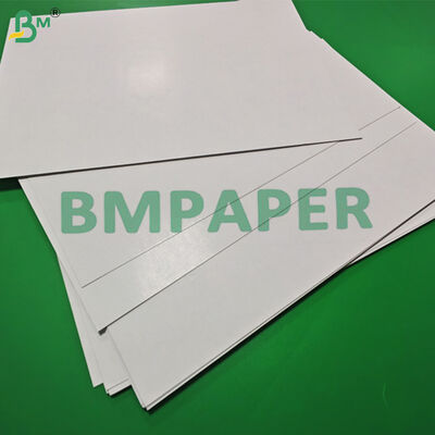 320 gramos Papel negro de núcleo para cartas de juego 72 x 102cm Alto resistente a la lágrima