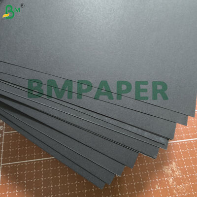 prueba negra de la grasa de la pulpa de madera de la Virgen del papel de Kraft de la categoría alimenticia de 80gsm 90gsm para el acondicionamiento de los alimentos