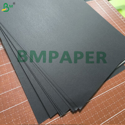 prueba negra de la grasa de la pulpa de madera de la Virgen del papel de Kraft de la categoría alimenticia de 80gsm 90gsm para el acondicionamiento de los alimentos