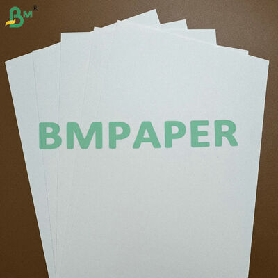 Papel resistente a la grasa de gran peso 190 gm 210 gm para bandejas de alimentos y cajas para llevar