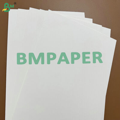 Papel resistente a la grasa de gran peso 190 gm 210 gm para bandejas de alimentos y cajas para llevar