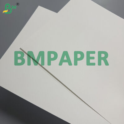 Papel Kraft Blanco Roto de 200 g/m² y 240 g/m² a dos caras para Bolsas de Compras de Lujo