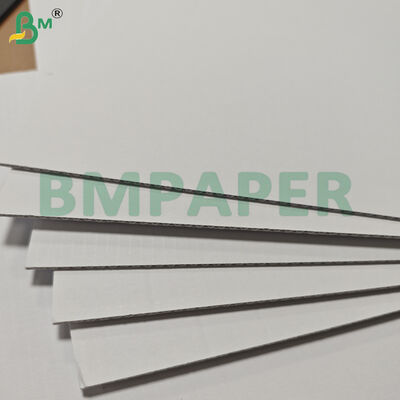 150+120+150gm Tabla corrugada blanca E Flauta 1500mm*800mm
